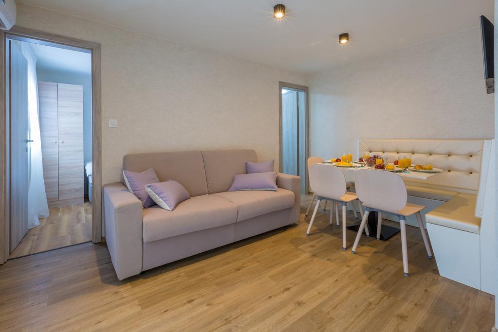 Lando Resort Kampor Eksteriør billede